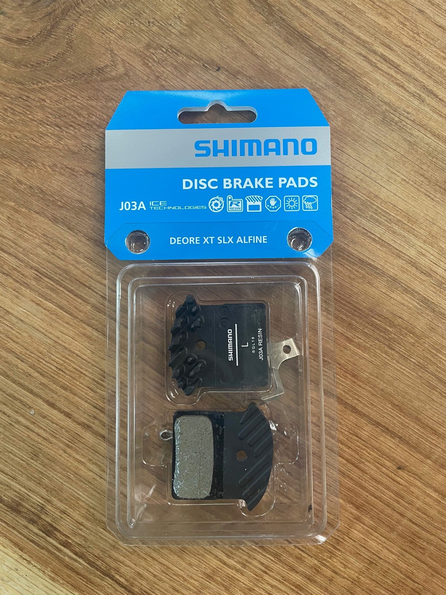 thumbnail interactive-video image 1 of Ceramic Disc Brake Pads For Bikes | Cooling Fin Brake Pads For Shimano Deore, XT, LX, SLX, Road & Hybrid Bikes | Heat-Resistant & Low Noise 1 of 12